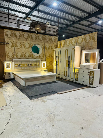 DREWNO KING SIZE  BEDROOMSET